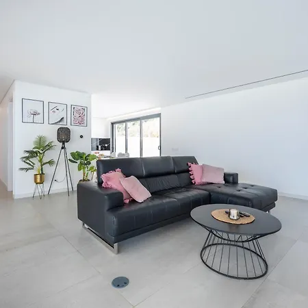 Dominica ヴィラ アルブフェイラ