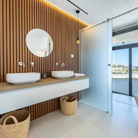 Dominica アルブフェイラ